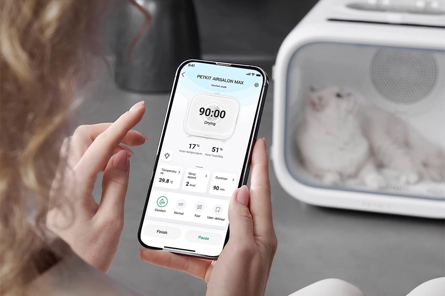 Portable pet dryer box