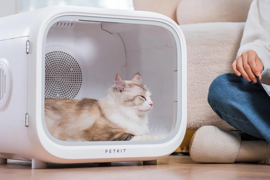 Portable pet dryer box